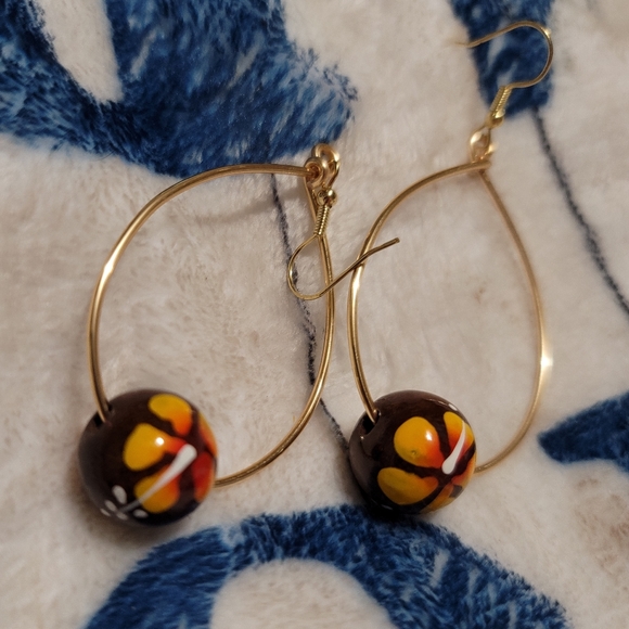 Jewelry - Handmade earrings with kukui nuts